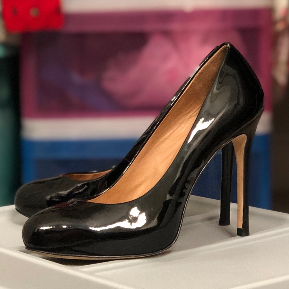 Ann Taylor genuine Leather Patent Black Heels